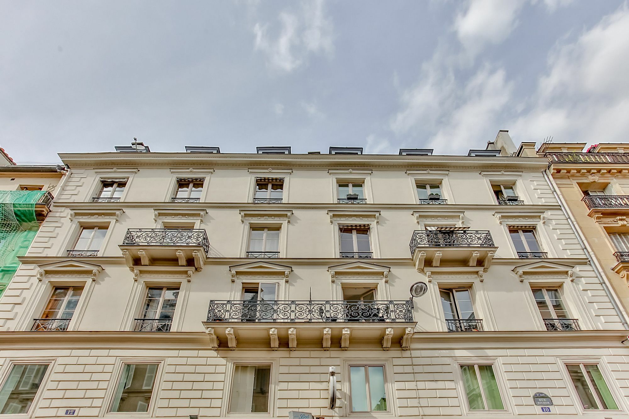 35 - Luxury Flat Grands Boulevards Paris Exterior photo
